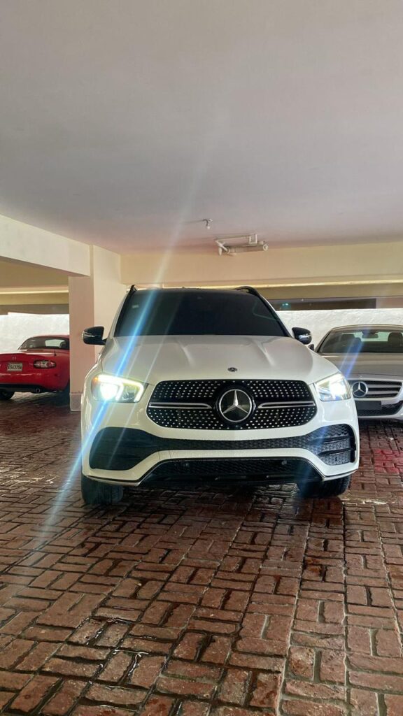 alquiler.vehiculos.183