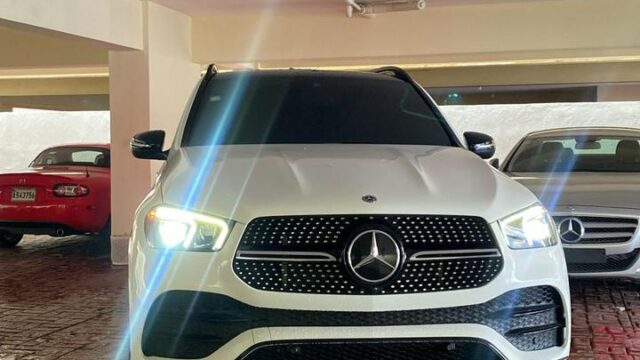 alquiler.vehiculos.183