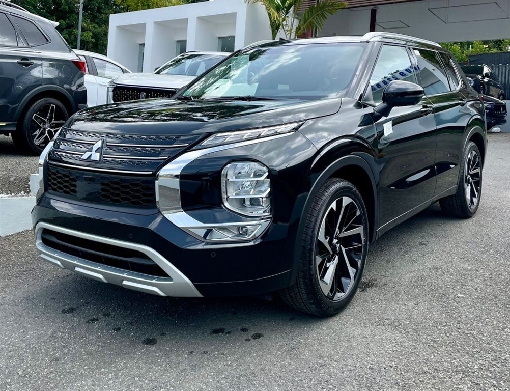 carros.charlies.dealer.Mitsubishi.outlander.2025.us54000.nueva_.negra_.1