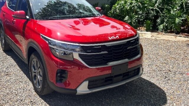 carros.charlies.dealer.kia_.seltos.2015.us28.900.roja_.1
