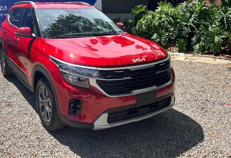 carros.charlies.dealer.kia_.seltos.2015.us28.900.roja_.1