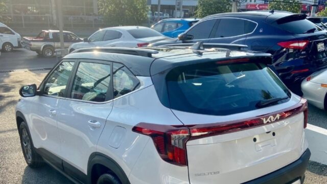 carros.charlies.dealer.kia_.seltos.2026.blanca.us28490.4