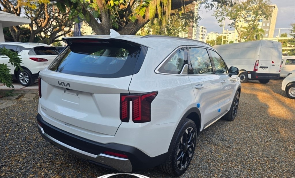 carros.charlies.dealer.kia_.sorento.mq4_.luxury.2026.us49.990.3-2