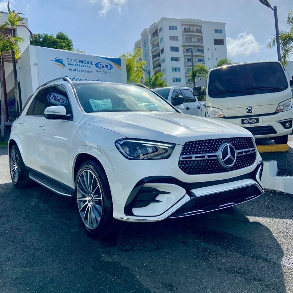 carros.charlies.dealer.mercedes.benz_.gle4matic.2025.us129.900.9